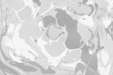 Gümüş rengi gri mermer arka planda boya lekeleri