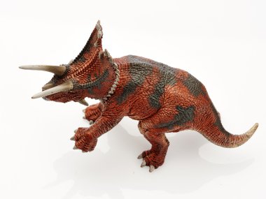 Beyaz arka planda izole dinozor