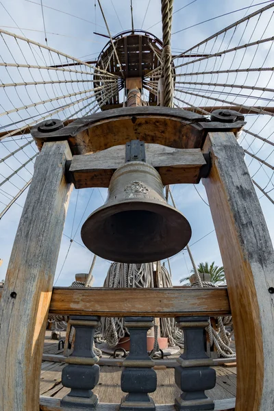 Bell on pirate vessel deck — Stock Photo, Image