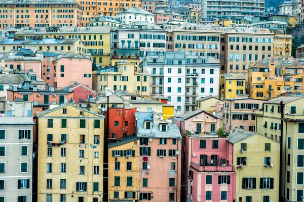 Genoa porto casas cityscape panorama — Fotografia de Stock