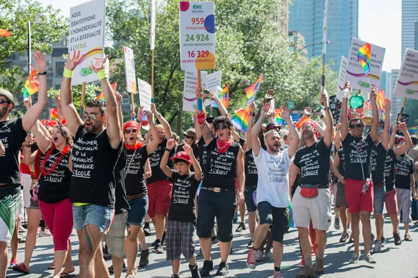Montreal, kanada - 18. august 2013 - gay pride parade — Stockfoto
