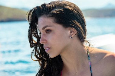 güzel siyah saçlı Meksikalı kadın