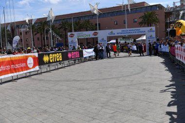 Genoa, İtalya - Nisan, 24 2016 - yıllık sigara rekabetçi Maratonu