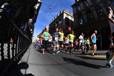 Genoa, İtalya - Nisan, 24 2016 - yıllık sigara rekabetçi Maratonu