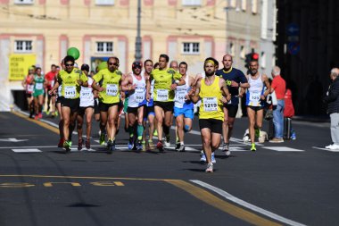 Genoa, İtalya - Nisan, 24 2016 - yıllık sigara rekabetçi Maratonu