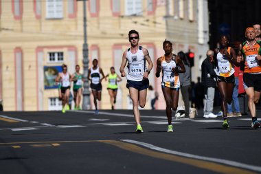Genoa, İtalya - Nisan, 24 2016 - yıllık sigara rekabetçi Maratonu