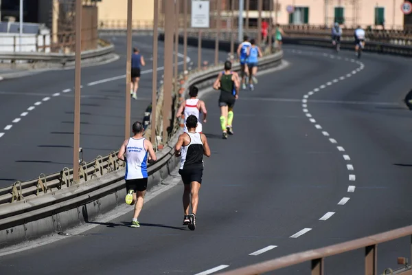 GENOA, ITALY - APRIL, 24. 2016 - Årlig maraton som ikke er konkurransedyktig – stockfoto