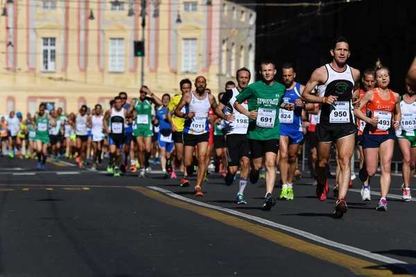 GENOA, ITALY - APRIL, 24 2016 - Annual non competitive marathon — Stock Photo, Image