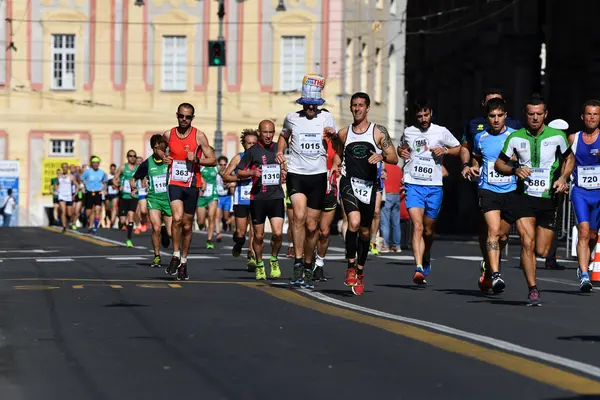 GENOA, ITALY - APRIL, 24 2016 - Annual non competitive marathon — Stock Photo, Image