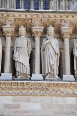 Notre dame cephe heykel Detay