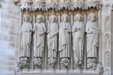 Notre dame cephe heykel Detay
