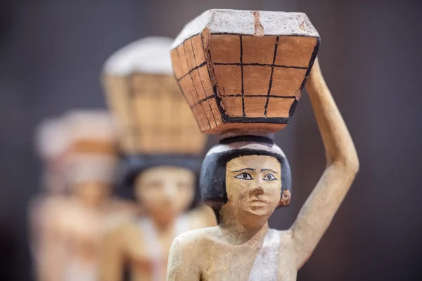 Antique egyptian statuette close up — Stock Photo, Image