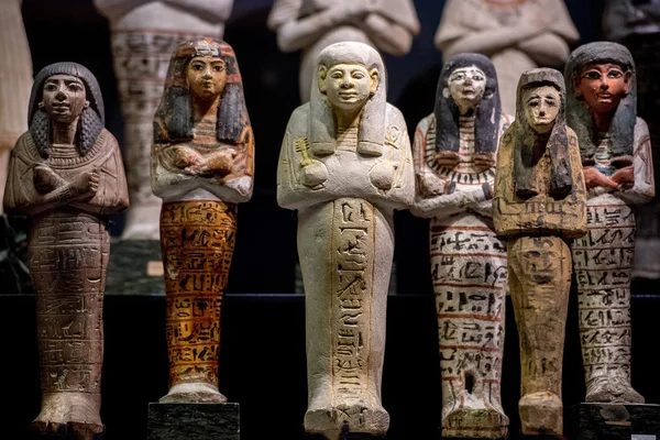 Antieke Egyptische beeldje close-up — Stockfoto