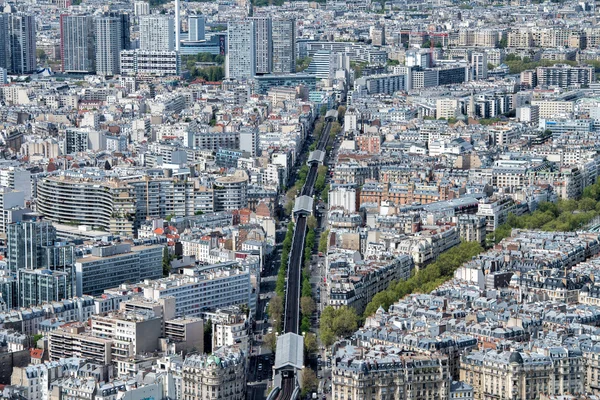 Paris ciel bleu ensoleillé vue aérienne — Photo