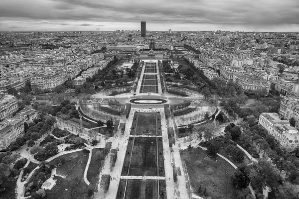 Paris aerial view landscape panorama in b&w — Stock Photo, Image