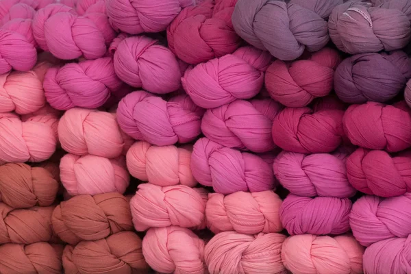 Écharpe en tissu de soie de différentes couleurs — Photo