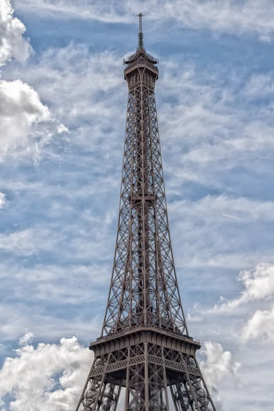 Paris güneşli mavi gökyüzü havadan görünümü — Stok fotoğraf