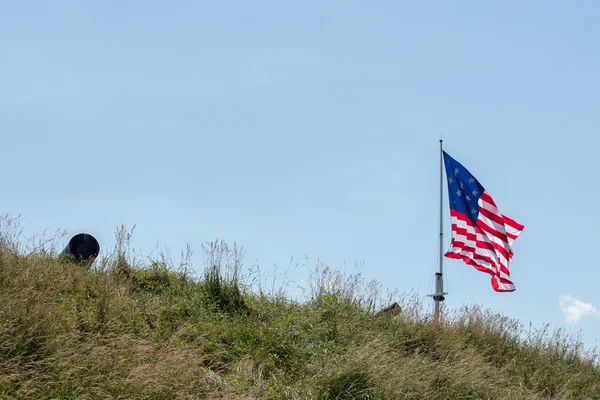 Fort mchenry baltimore usa flagge beim schwenken — Stockfoto