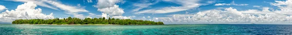 Indonesië Mantehage eiland turquoise tropisch paradijs weergave — Stockfoto