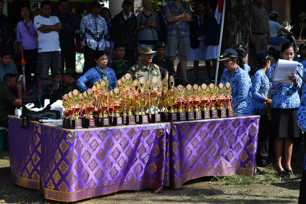 Ubud, Indonesien - augusti 17 2016 - självständighetsdagen firar runt om i landet — Stockfoto