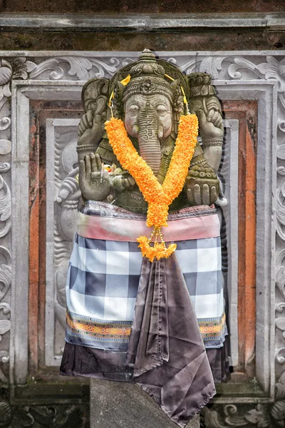 Ganesh statue inside a temple in Bali — Stock Photo, Image