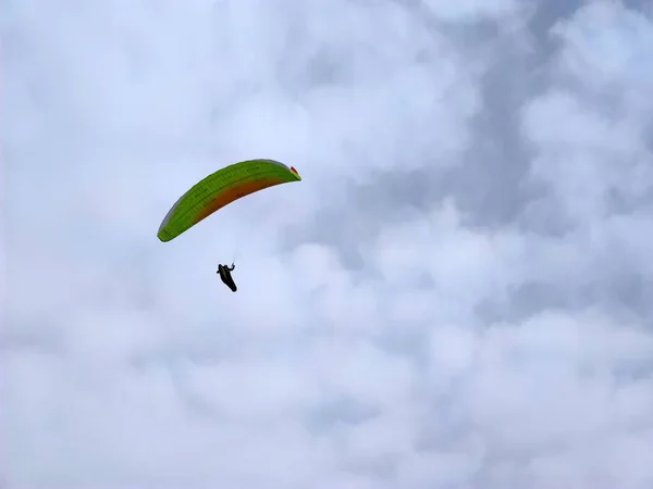 Paraglider Cloudy Sky Background — Stock Photo, Image