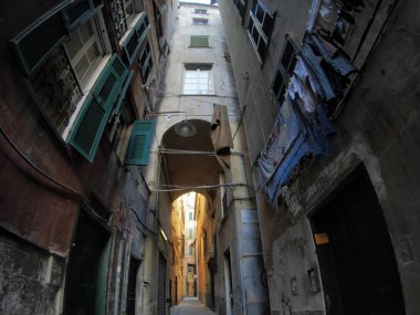 Genova tarihi sarayı ve eski kasaba manzaralı binalar