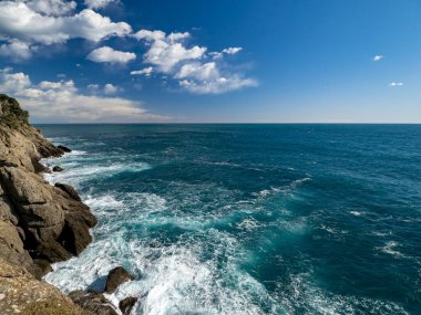 Portofino kayaları deniz manzaralı panorama