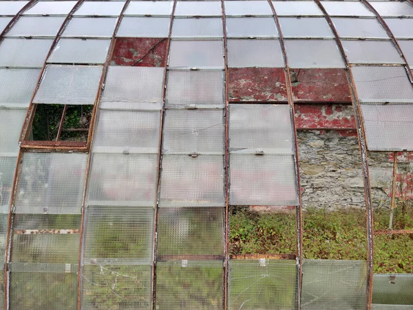 Vieilles Serres Abandonnées Fenêtres Verre Cassé — Photo