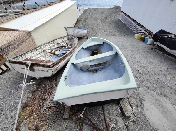 Barco Madera Junto Mar Listo Para Temporada Verano Liguria Varazze —  Fotos de Stock