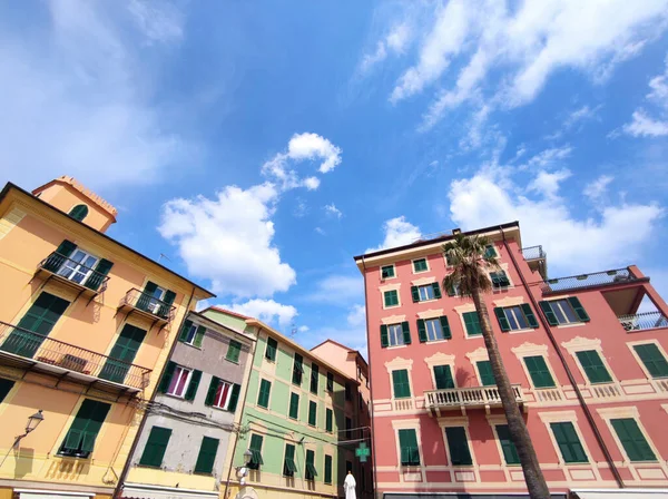 Varazze Medieval Antiguo Pueblo Pintado Casas Por Mar Liguria Italia — Foto de Stock