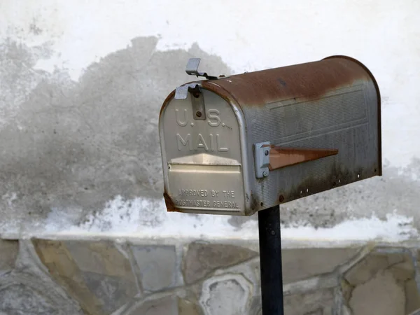 Стара Іржавіла Деталь Поштової Скриньки — стокове фото