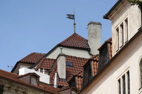 布拉格旧城建筑的细节非常接近 — 图库照片