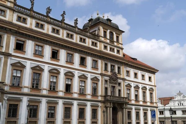 Prag Kubbesi Aziz Vitus Kilisesi Panoraması — Stok fotoğraf