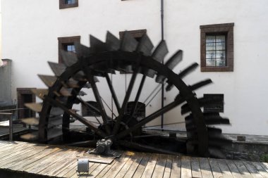 Prag 'daki değirmen çarkı