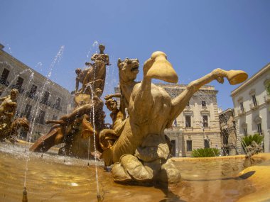 arşivleme yeri çeşme syracuse ortigia italy