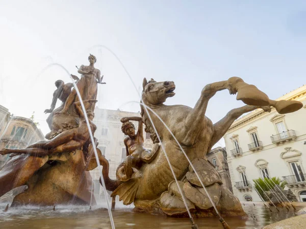 Archimede Place Fountain Syracuse Ortigia Italy — Stock Photo, Image