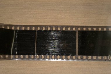 Eski kamera filmi. Ayrıntıları kapat.