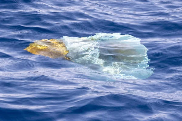 Grandes Residuos Bolsas Plástico Mar — Foto de Stock
