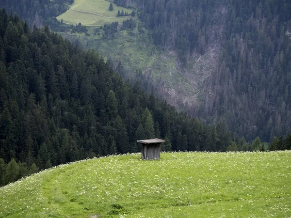 Panorama Dolomitów Zachmurzonym Krajobrazie — Zdjęcie stockowe