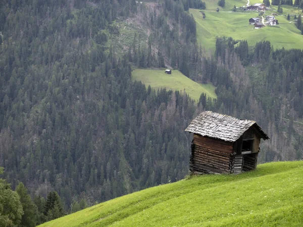 Dolomitenpanorama Bei Bewölkter Tageslandschaft — Stockfoto