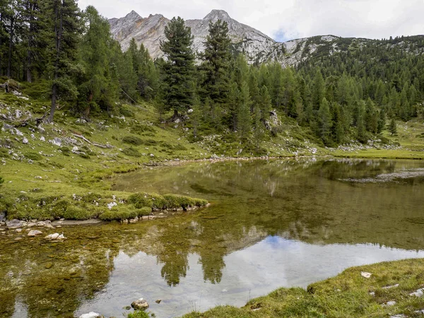 Fanes Lago Dolomitas Montañas Panorama Paisaje Temporada Verano — Foto de Stock
