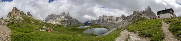 Τρεις Κορυφές Του Lavaredo Dolomites Βουνά Πανόραμα Τοπίο Καλοκαίρι — Φωτογραφία Αρχείου