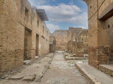 Eski Ostia arkeolojik kalıntıları