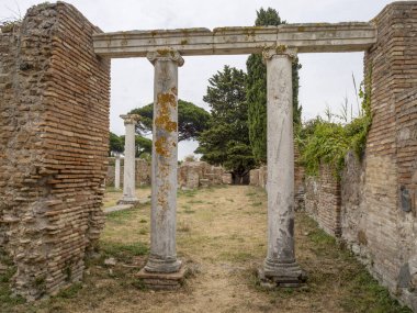 Eski Ostia arkeolojik kalıntıları