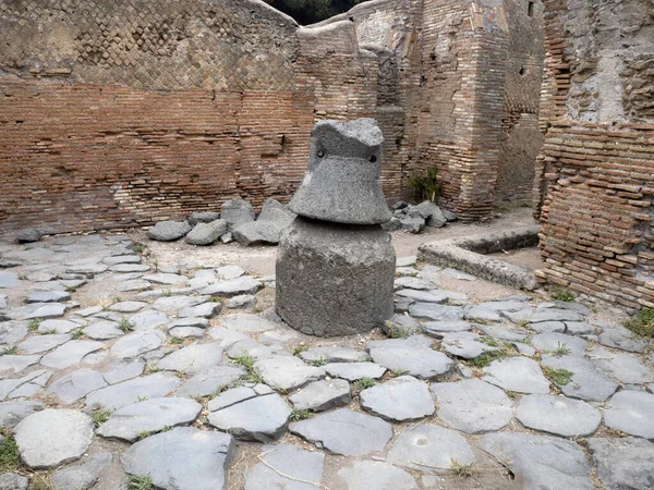 Σιλβάνους Αλευρόμυλος Παλιά Αρχαία Ερείπια Αρχαιολογικού Χώρου Ostia — Φωτογραφία Αρχείου