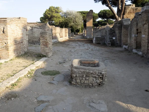 Руины Древних Остийских Археологических Раскопок — стоковое фото