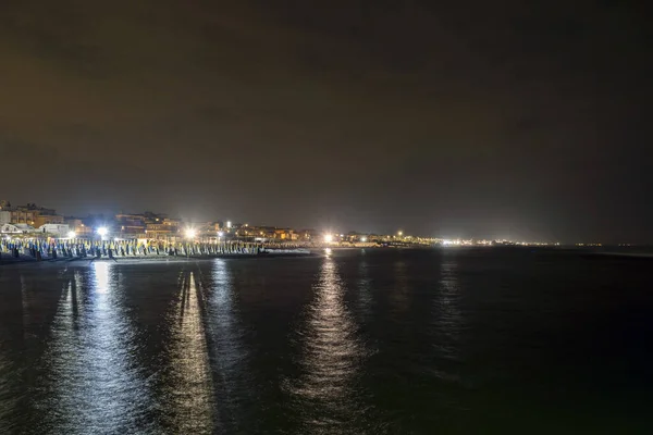 Ostia Rome Italië Zeepromenade Nachts Uitzicht Vanaf Pier Panorama — Stockfoto