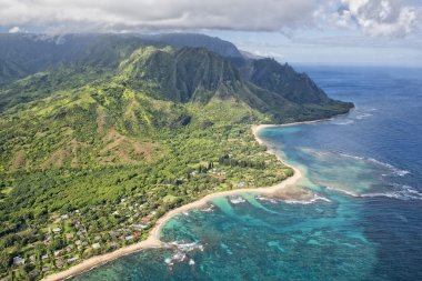 Kauai napali sahil havadan görünümü