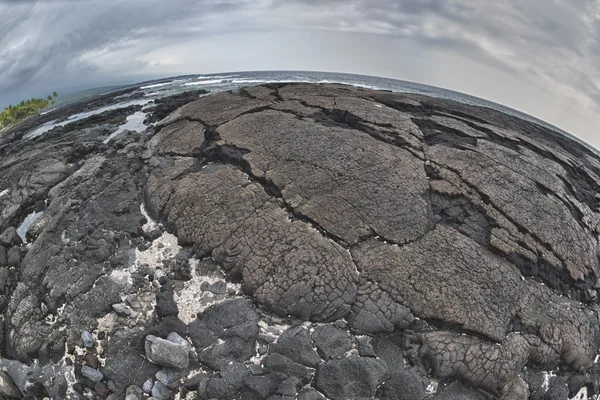 Hawaiian black lava shore — Stock Photo, Image